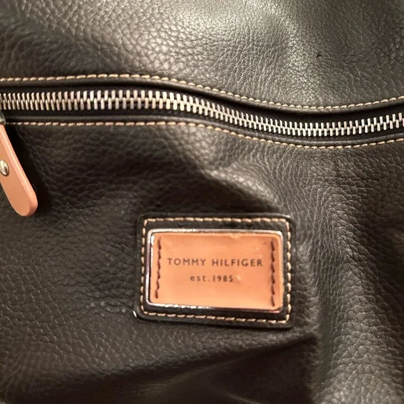 Tommy Hilfiger Black Women's Bag - Picture 2 of 7